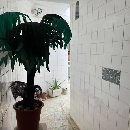 Beautiful 3-bed House In In The Center