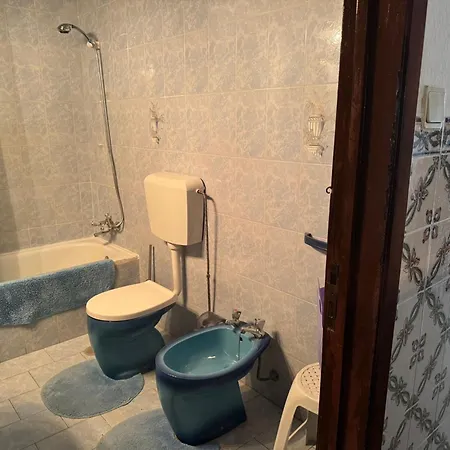 Beautiful 3-bed House In In The Center Dom wakacyjny