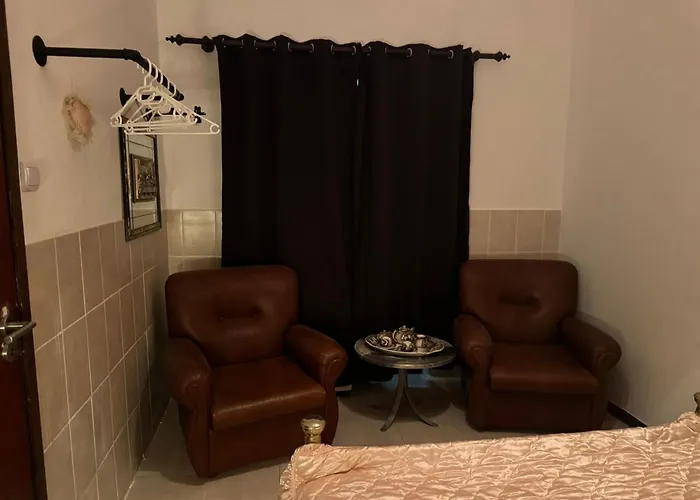 בית נופש Beautiful 3-bed House In In The Center