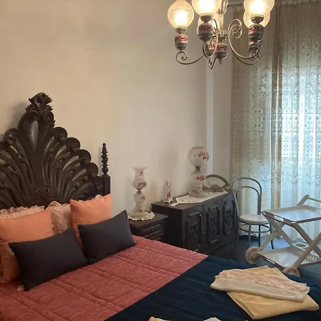Holiday home Beautiful 3-bed House In In The Center *