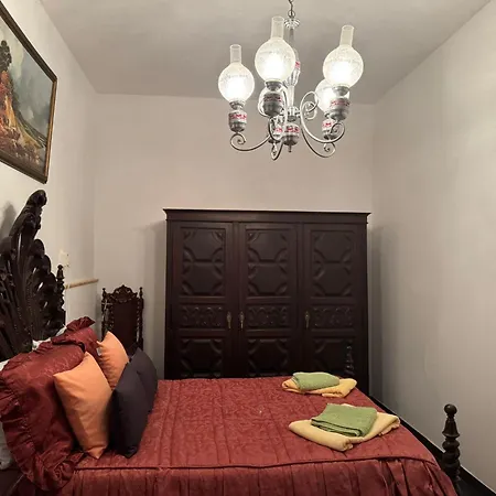 Casa vacanze Beautiful 3-bed House In In The Center *