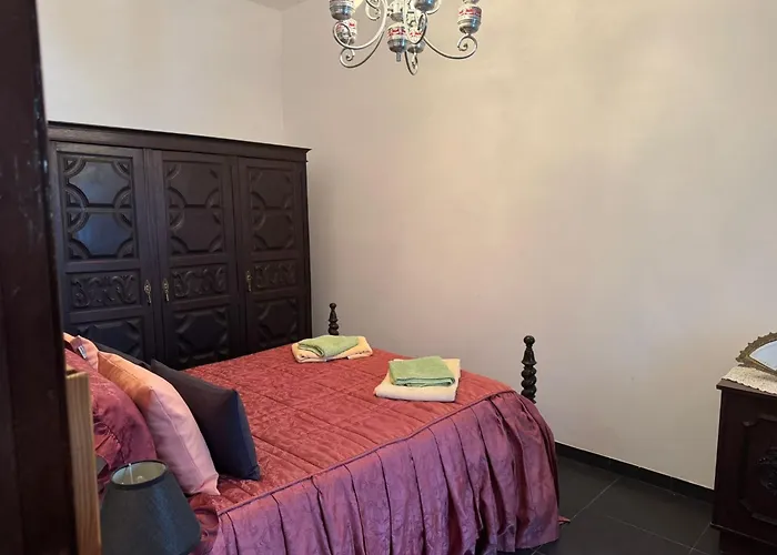 Beautiful 3-bed House In In The Center Dom wakacyjny