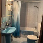 Beautiful 3-bed House In In The Center Hébergement de vacances *