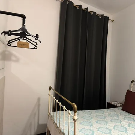 בית נופש Beautiful 3-bed House In In The Center טאווירה