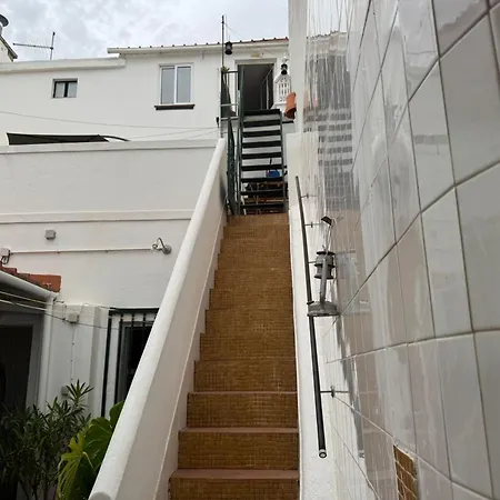 בית נופש Beautiful 3-bed House In In The Center *
