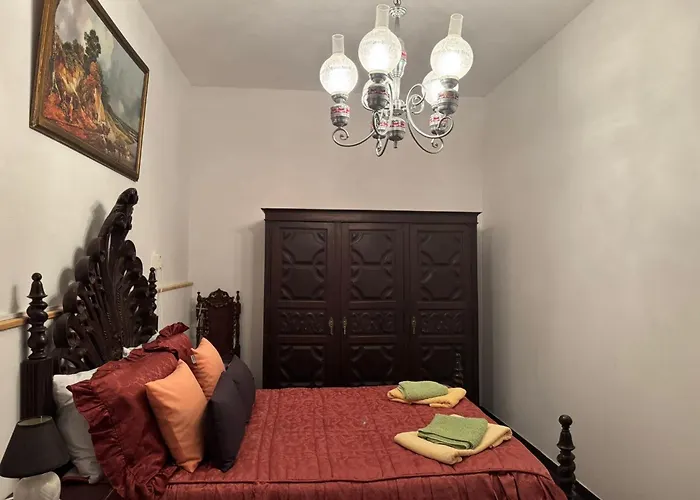 Ferienhaus Beautiful 3-bed House In In The Center *